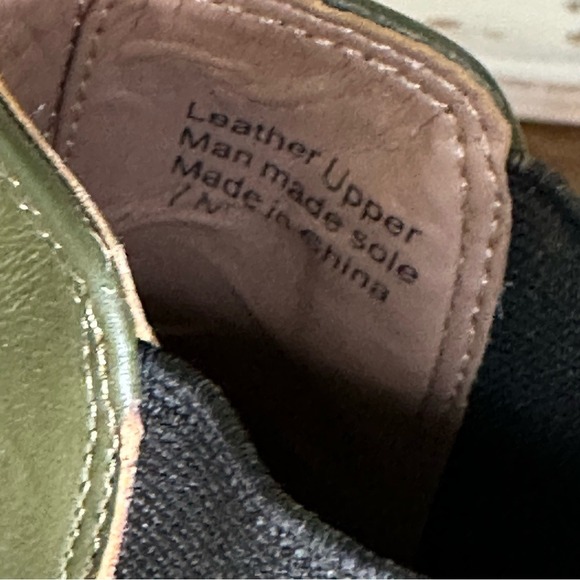 NWOB ZAC‎ Zac Posen Yogi Chelsea Boot in Military Green Size 7 - Picture 6 of 9